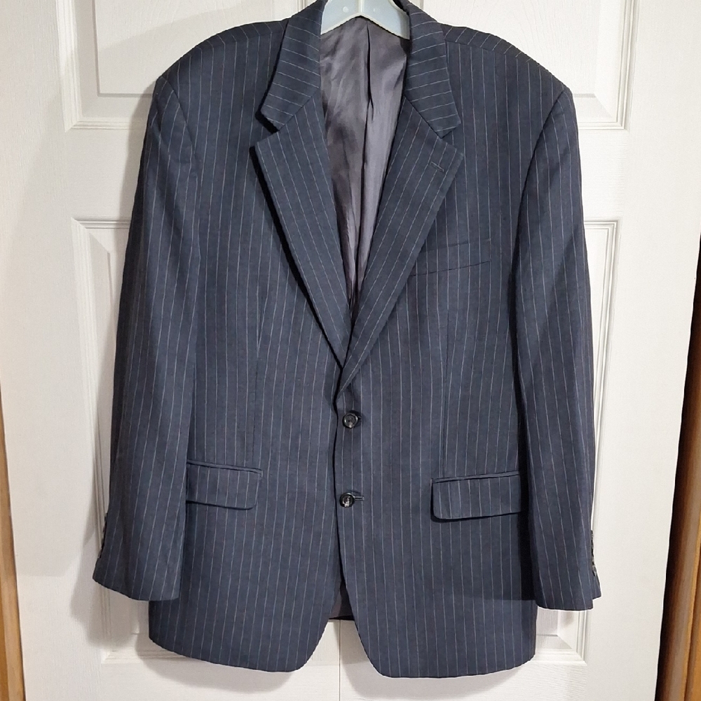 Ralph Lauren 100% Wool Blazer - 42R - Charcoal Gray Pinstripe